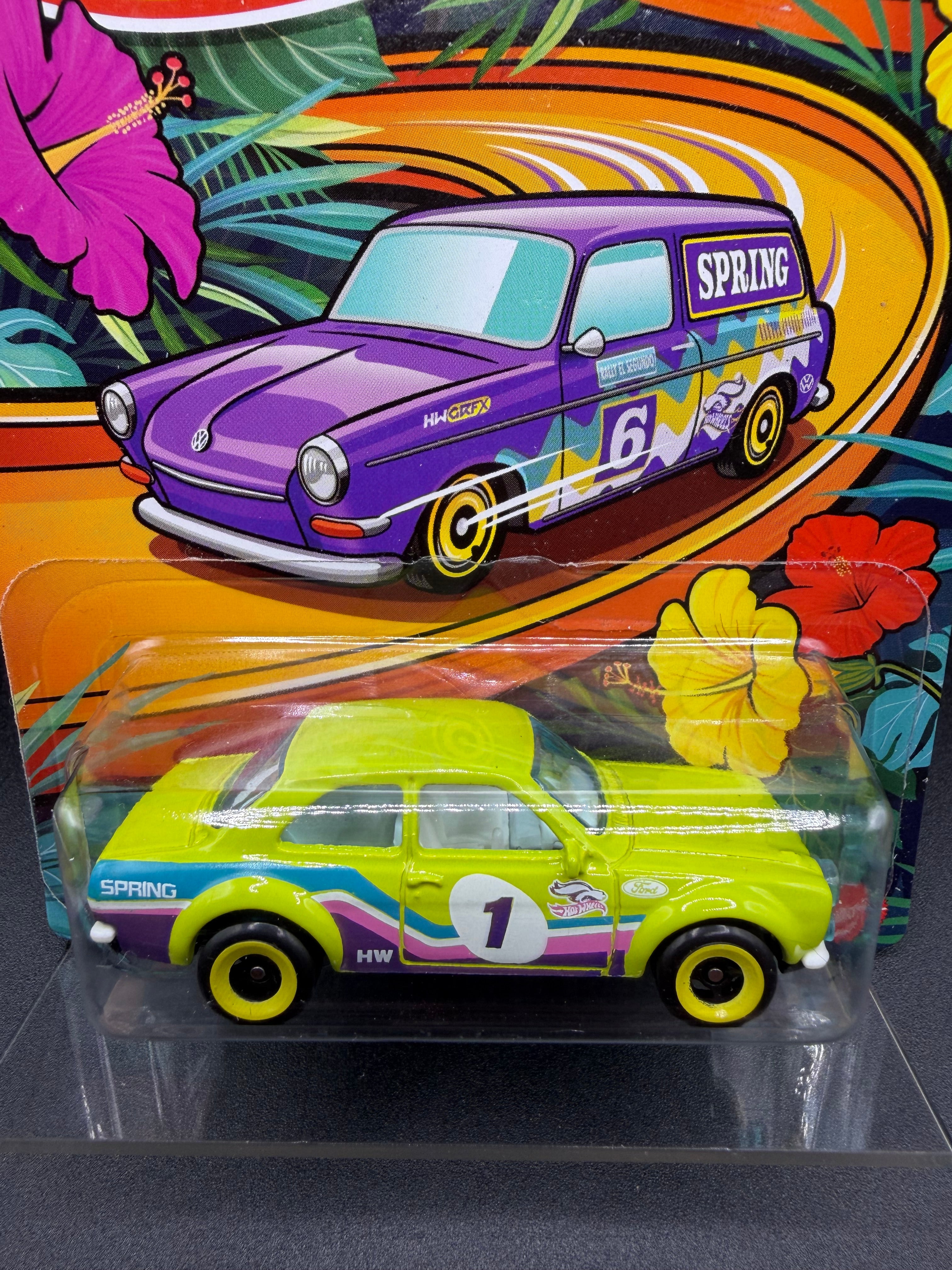 70 FORD ESCORT RS1600 HOT WHEELS IN PROTECTOR