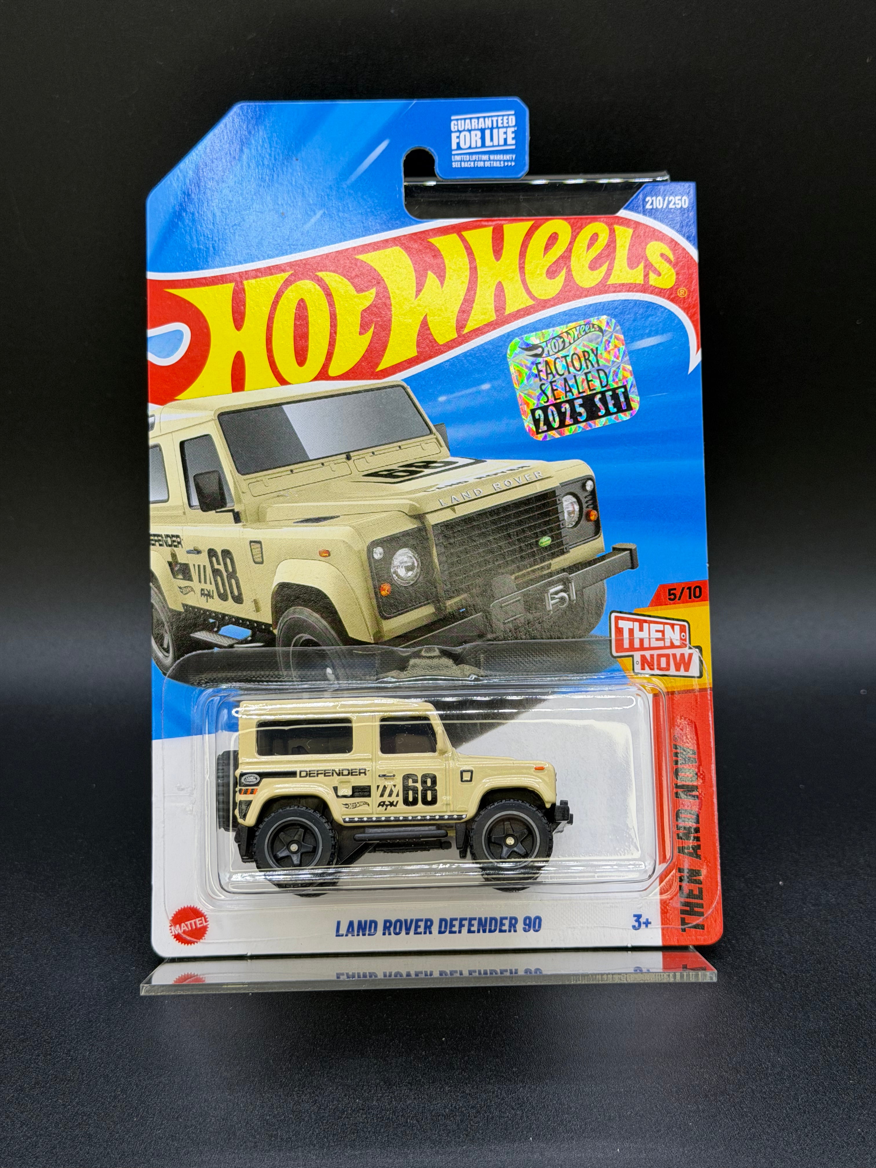 LAND ROVER DEFENDER 90 HOT WHEELS FACTORY SEALED
