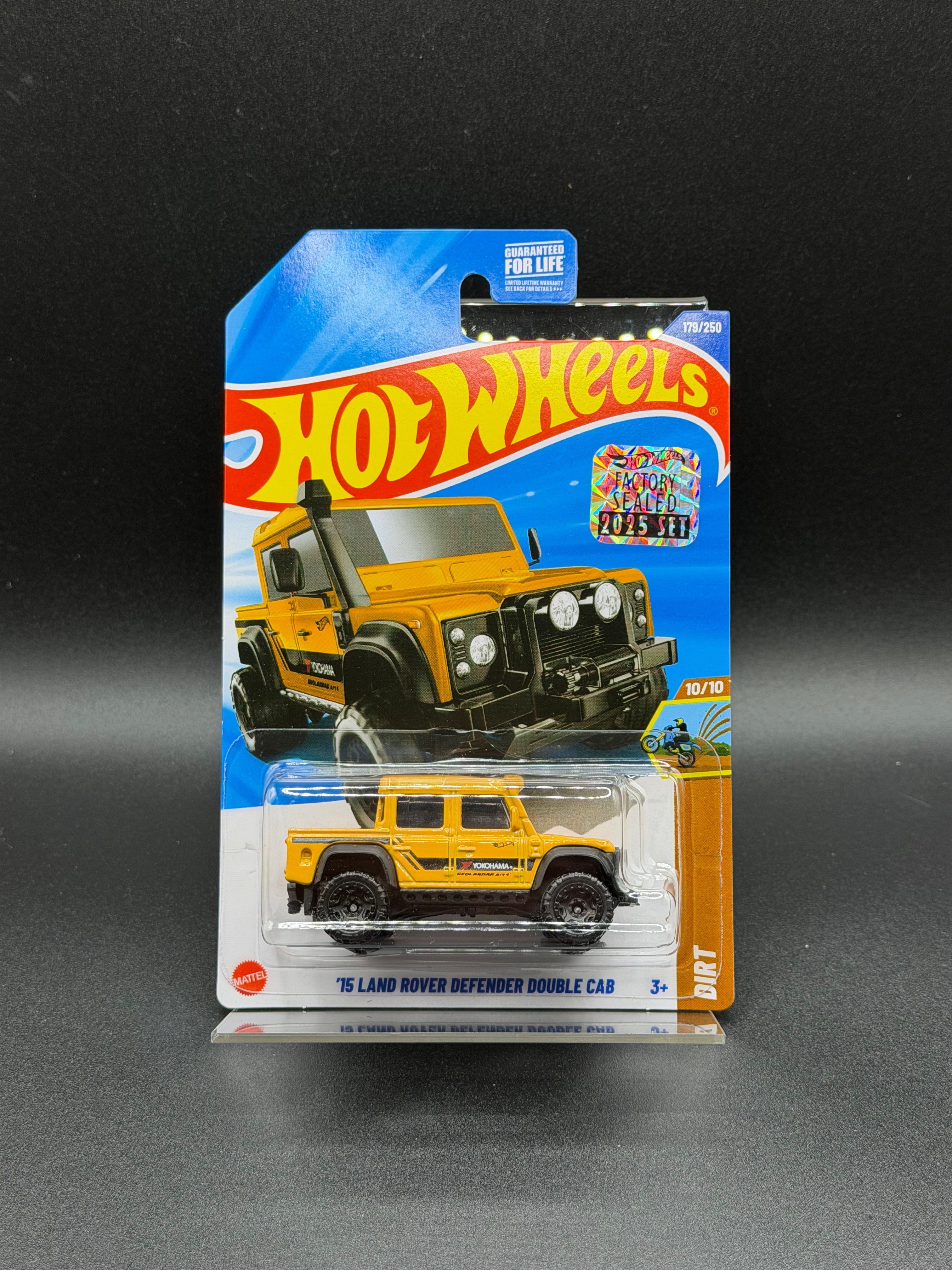 ‘15 LAND ROVER DEFENDER DOUBLE CAB 2025 FACTORY SEALED HOT WHEELS