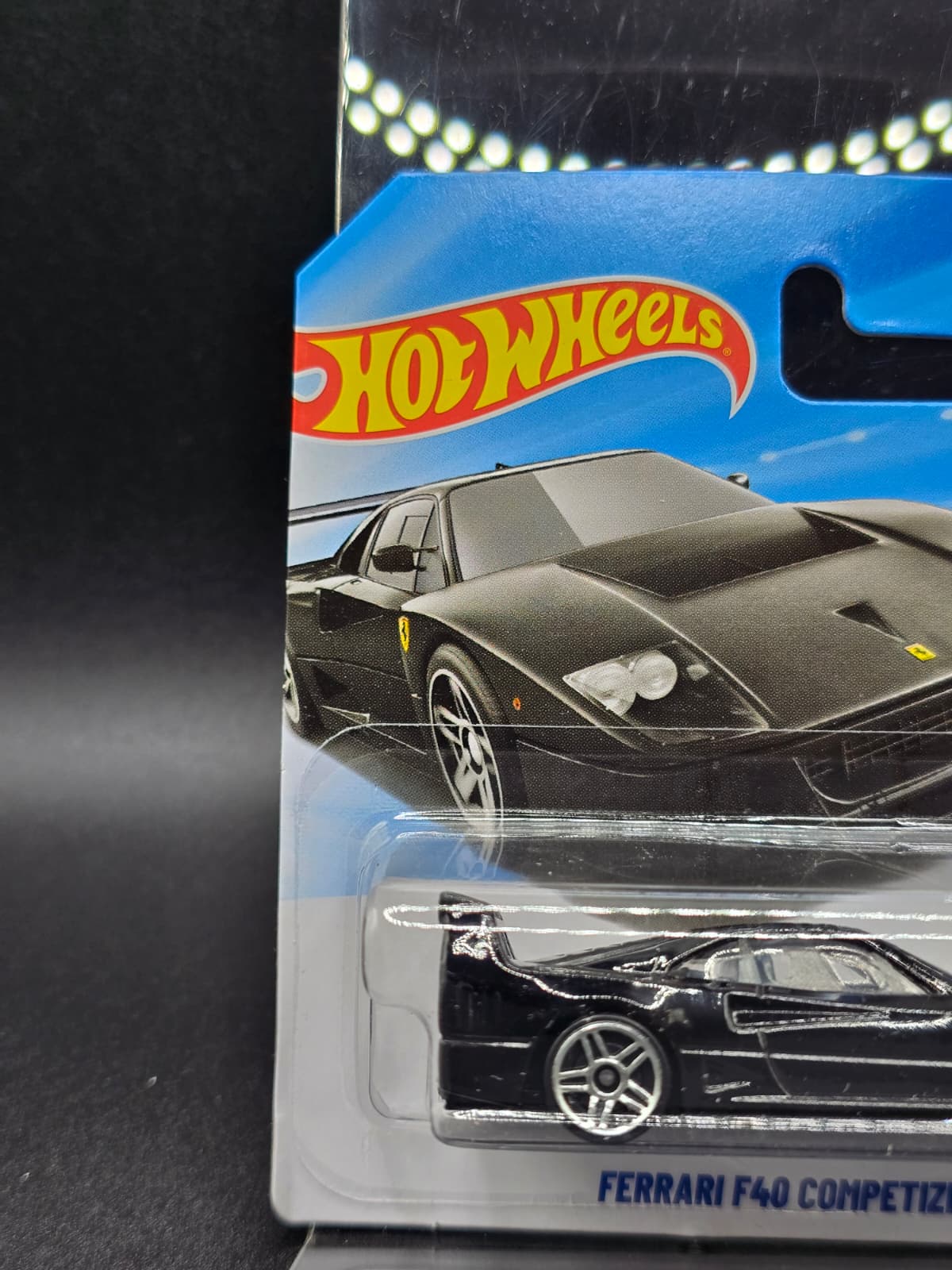FERRARI F40 HOT WHEELS